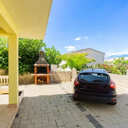 Sopic Apartment *